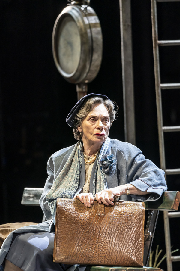 Photo Flash: First Look at THE VISIT at the National Theatre Image