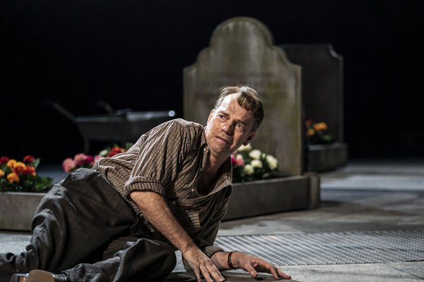 Photo Flash: First Look at THE VISIT at the National Theatre Image
