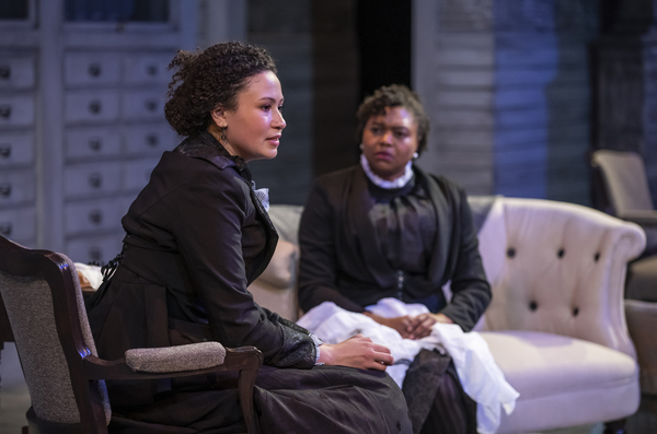 Photo Flash: Raven Theatre's Chicago Premiere Adaptation of A DOLL'S HOUSE Image