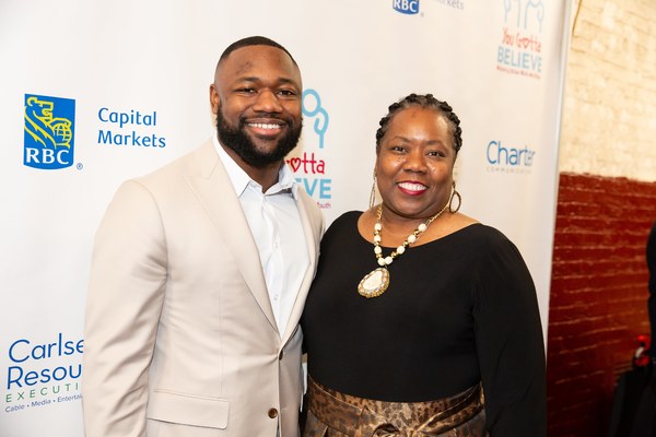 Photo Flash: VOICES FOR THE VOICELESS Welcomes Brian Stokes Mitchell, Andrea Martin and More Image