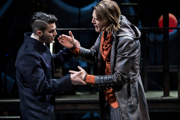 Photo Flash: Guthrie Theater's Production of TWELFTH NIGHT Image