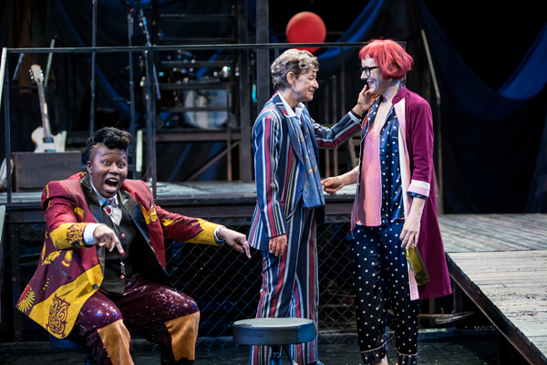 Photo Flash: Guthrie Theater's Production of TWELFTH NIGHT Image