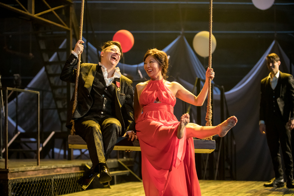Photo Flash: Guthrie Theater's Production of TWELFTH NIGHT Image