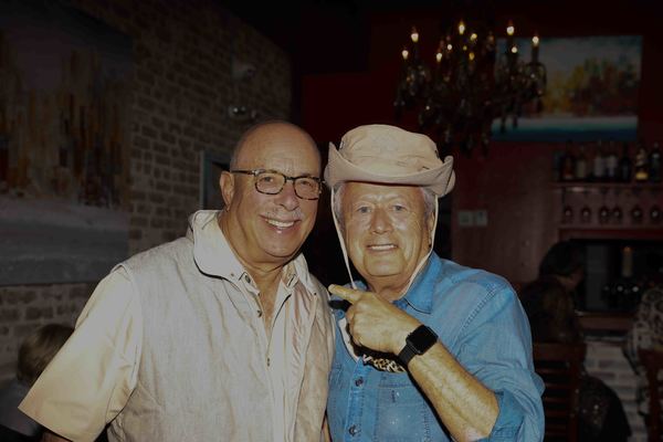 Photo Coverage: Rob Russell Brings Safari Night To Cabaret At Cafe Centro Image