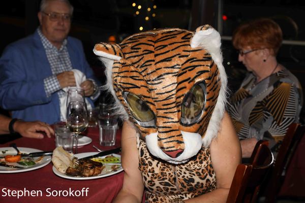 Photo Coverage: Rob Russell Brings Safari Night To Cabaret At Cafe Centro 