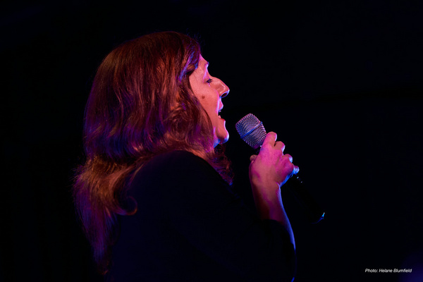 Photo Flash: Jennifer Pace At The Laurie Beechman Image