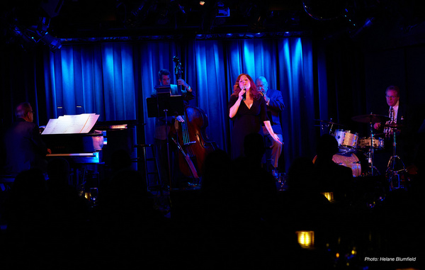 Photo Flash: Jennifer Pace At The Laurie Beechman Image