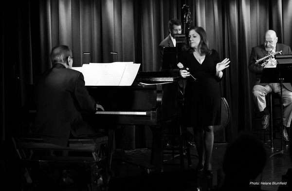 Photo Flash: Jennifer Pace At The Laurie Beechman Image