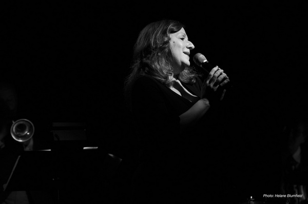 Photo Flash: Jennifer Pace At The Laurie Beechman Image