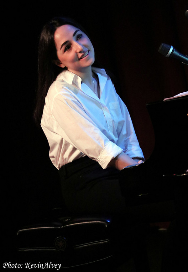Photo Flash: Melinda Rodriguez Debuts At Birdland Image