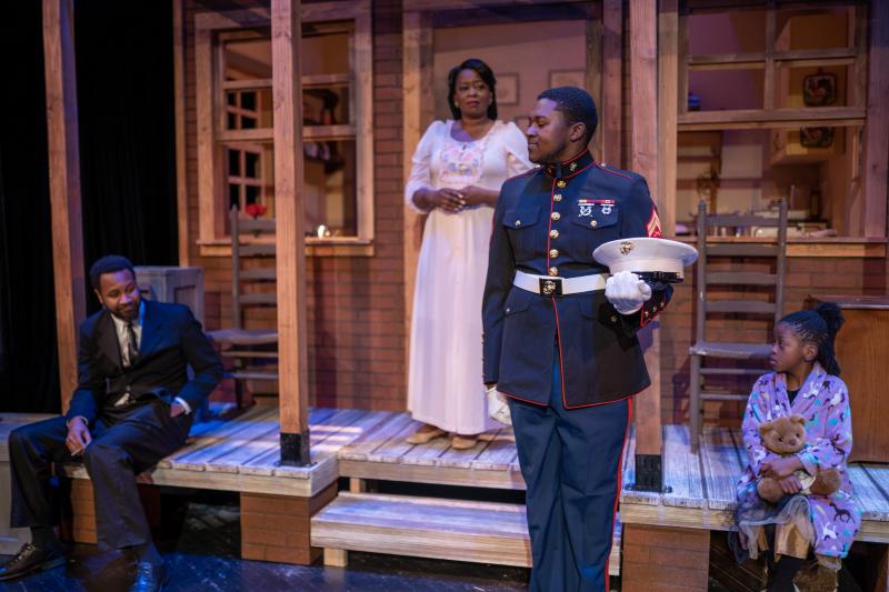 Review: FENCES at Duke Energy Theater Image