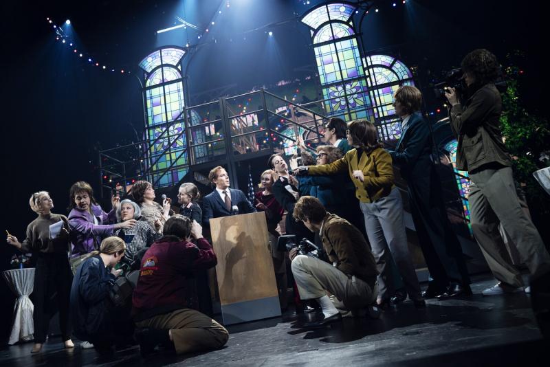 Review: CHESS at Folketeatret - Chess Pieces Finally in Place. Image