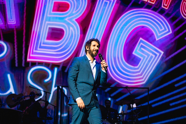 Photos/Video: Josh Groban Opens Radio City Residency and Releases New Song Image