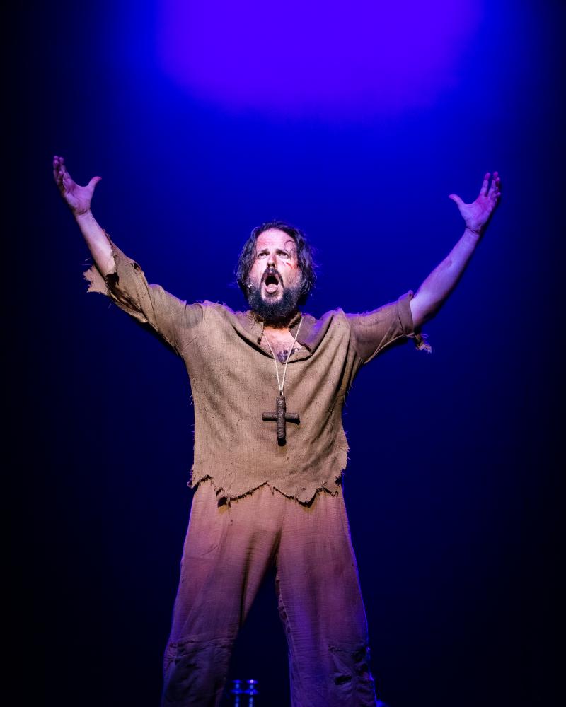 Review: Packemin Presents A High Standard Pro/Am Production Of LES MISERABLES Image