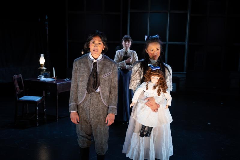 Review: Book-It's THE TURN OF THE SCREW Creeped Me Out, But Not in the Way They Hoped Image