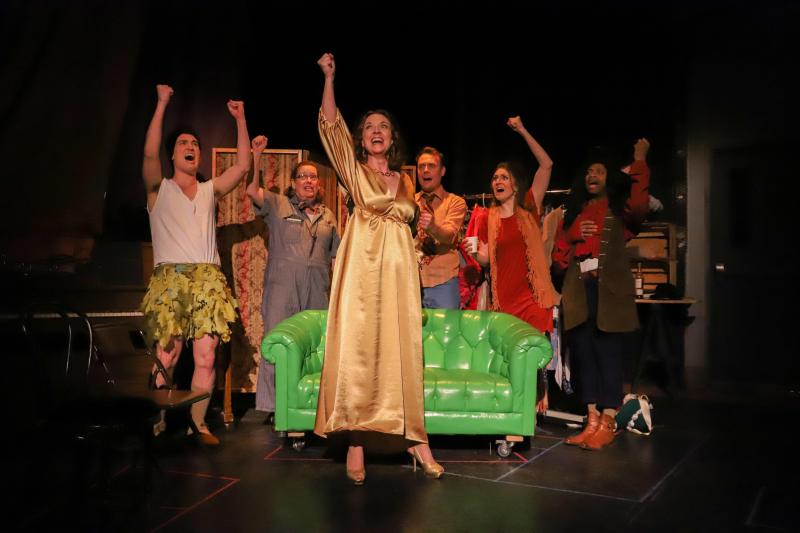 Review: SHOW FOR DAYS OPENS AT THE BLACK BOX  IN KANSAS CITY Image