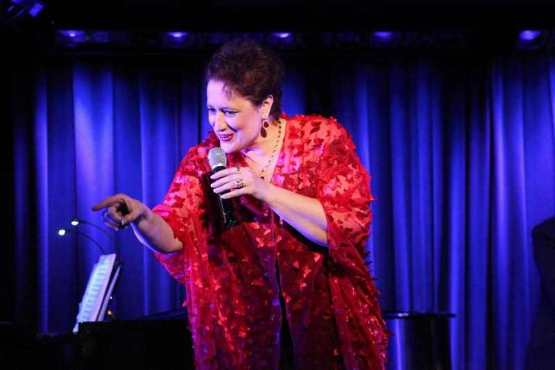 BWW Review: Regina Zona Holds Court at The Laurie Beechman Theatre in BECOMING...THE QUEEN 2.0 