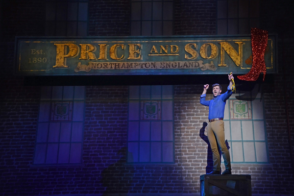 Photo Flash: First Look at 3-D Theatricals' KINKY BOOTS Image