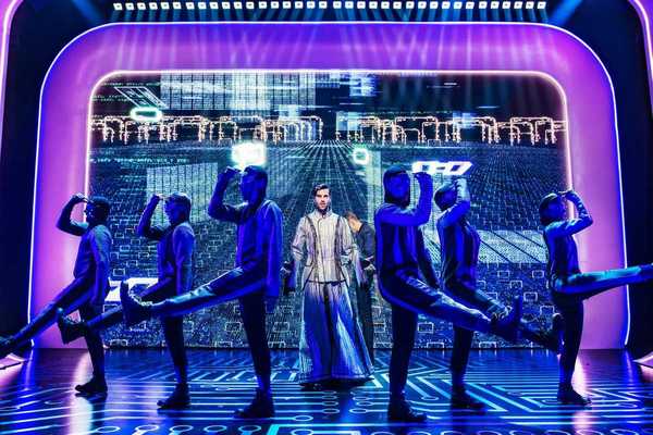 Photo Flash: First Look at BE MORE CHILL in London; Opening Tonight! Image
