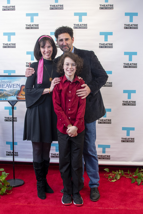 Photo Flash: Chicago-Area Premiere Of ALMOST HEAVEN: JOHN DENVER'S AMERICA Image