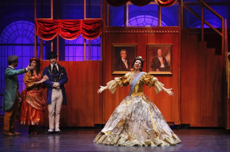 Review: AROUND THE WORLD IN 80 DAYS at Théâtre Mogador Image