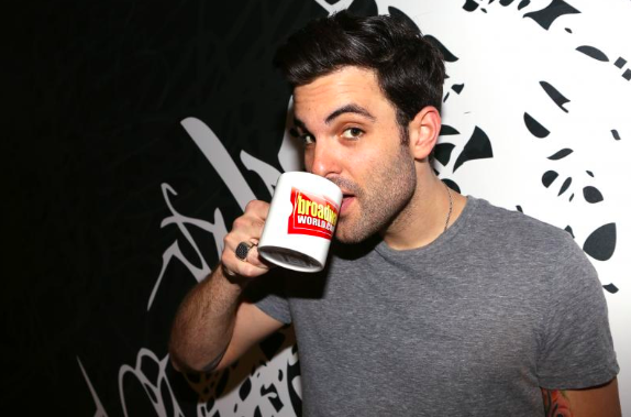 Wake Up With BWW 2/19: First Look at the New FROZEN Cast, and More! Image