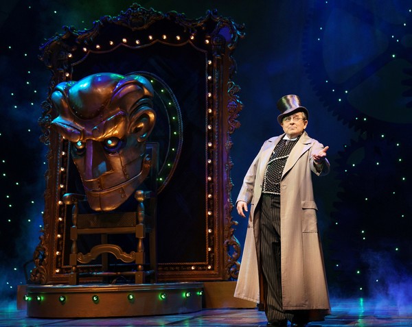 Photo Flash: First Look at Alexandra Billings, Lindsay Pearce and More in WICKED on Broadway Image