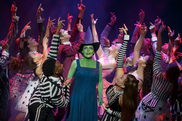Lindsay Pearce and the Company of Wicked Photo