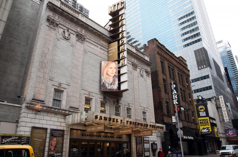 BWW Flashback: Laura Linney Takes Final Broadway Bows in MY NAME IS LUCY BARTON Image