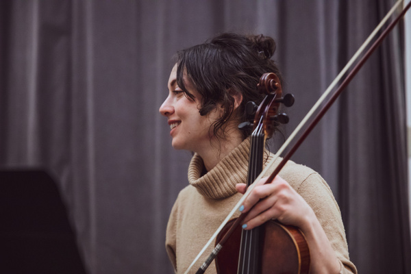 Photo Flash: Inside Rehearsal For Mackenzie Shivers' Feinstein's/54 Below Debut SHIVERS & STRINGS: THE UNKINDNESS Image