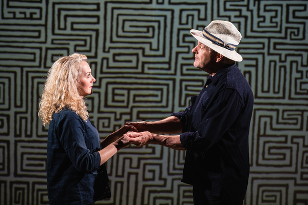 Photo Flash: First Look at LOVE, LOSS, and CHIANTI at Riverside Studios Image
