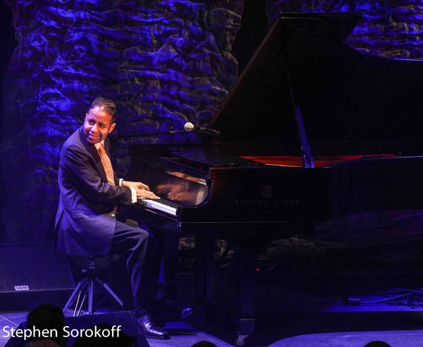 Photo Coverage: Loston Harris Plays the Kravis Center Image