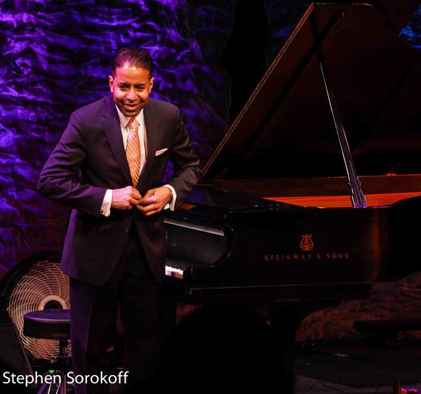 Photo Coverage: Loston Harris Plays the Kravis Center Image