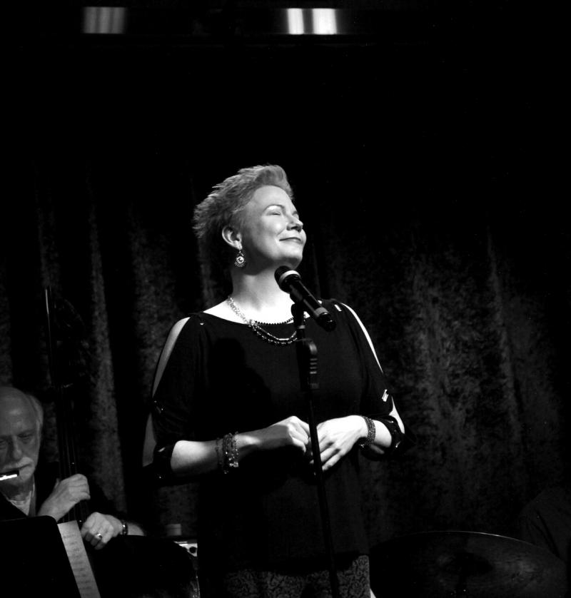 Review: THE LINEUP WITH SUSIE MOSHER Celebrates Women's History Month at The Birdland Theater 