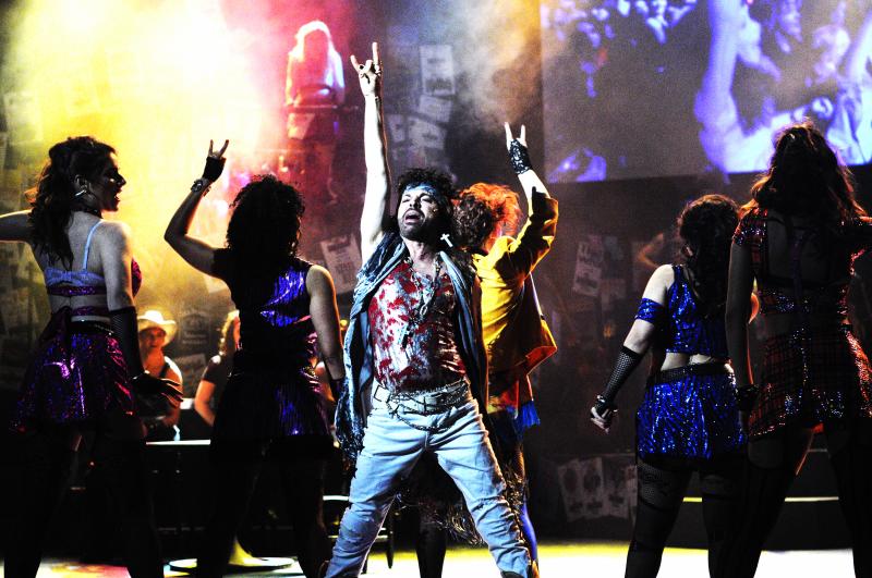 Review: Orpheus' ROCK OF AGES Will Have You Rockin' in Your Seats at Meridian Theatres @ Centrepointe 