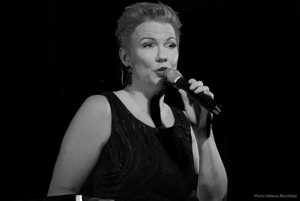 Photo Flash: Jennifer Barnhart At The Laurie Beechman Image