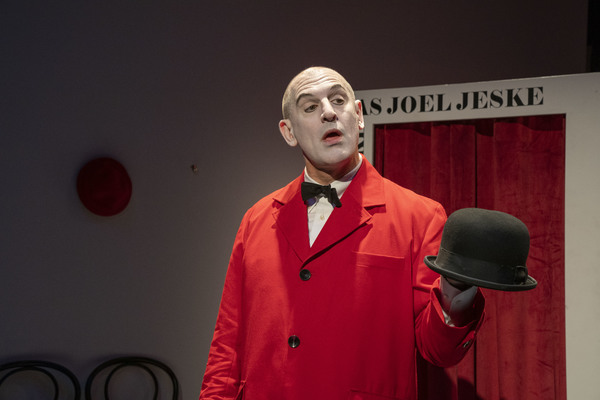 Photo Flash: First Look at Parallel Exit's THE ARTIST WILL BE WITH YOU IN A MOMENT Image