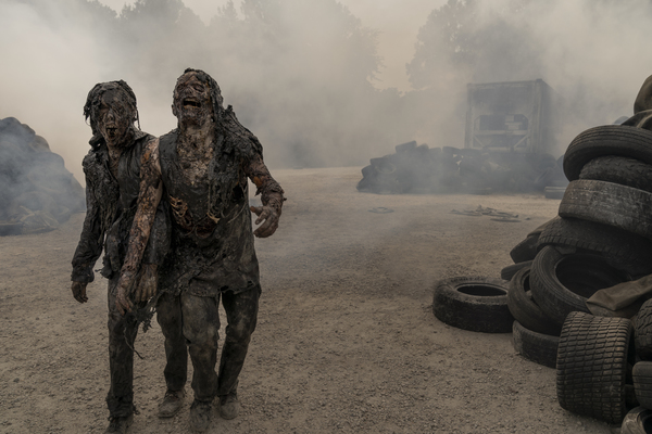 Photo Flash: AMC Releases New Images of THE WALKING DEAD: WORLD BEYOND Image