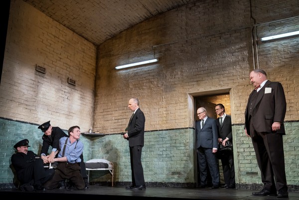 Photo Flash: First Look at Dan Stevens, Mark Addy, Tracie Bennett and More in HANGMEN Image