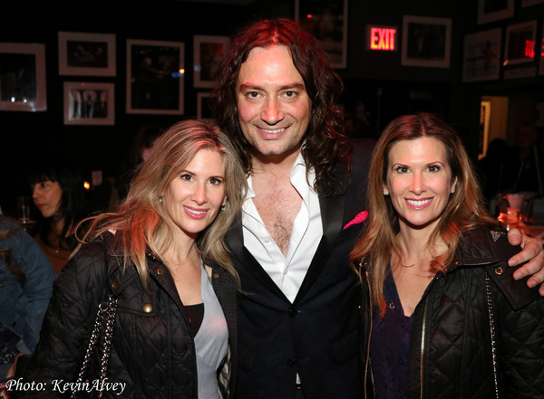   Dr Amy Spizuocco, Constantine Maroulis,   Dr Stacy Spizuocco  Photo