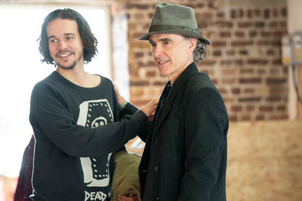 Interview: Finbar Lynch Talks INDECENT at Menier Chocolate Factory Image