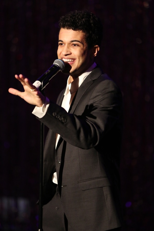 Jordan Fisher Photo