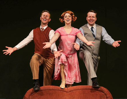 Review: SINGIN' IN THE RAIN at Des Moines Playhouse: A Show to Catch When the Current Storm Lifts! 