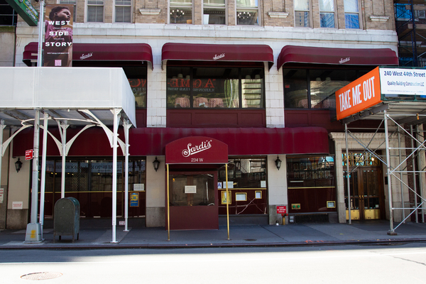 Photo Coverage: 19 Eerie Images of a Desolate Times Square Image