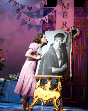Flashback: LEND ME A TENOR at the Gielgud Theatre Image