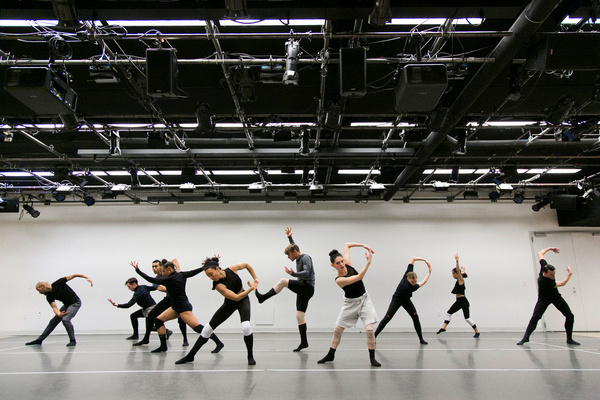 Photo Flash: Choreographer Yoshito Sakuraba With Dance Lab New York Image