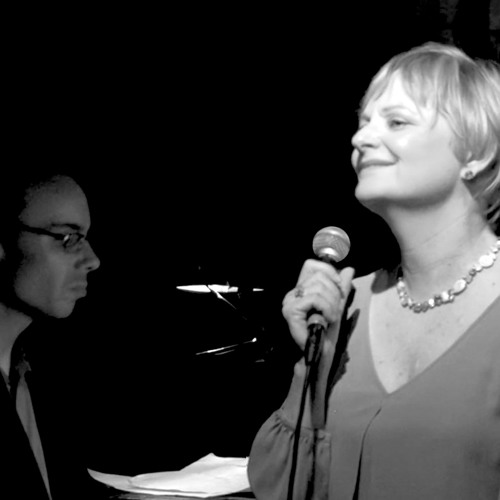 BWW CD Review: AN EVENING WITH JENNIFER ROBERTS Should Be A Daily Indulgence Image