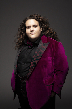 Interview: Jonathan Antoine Talks New Album GOING THE DISTANCE Image