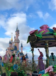 BWW Blog: Living in a “Franglais” World - Bilingual Shows at Disneyland Paris 