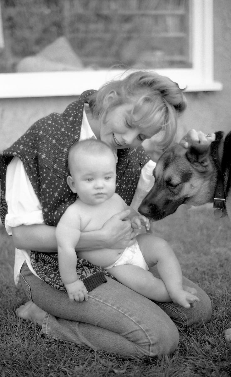 Interview: At Home With Linda Purl On Mother's Day Image